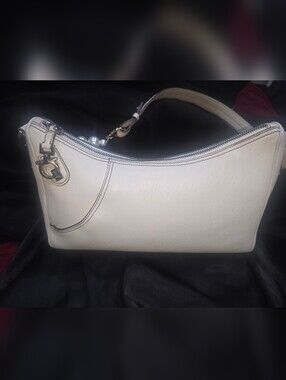 Vintage Ferragamo Cream Leather Shoulder Bag